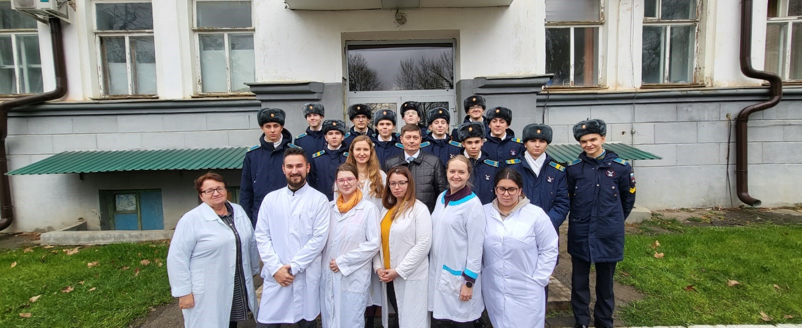 В лаборатории микробиологической защиты растений 16 декабря 2022 года состоялась экскурсия кадетов «Краснодарского президентского кадетского училища»