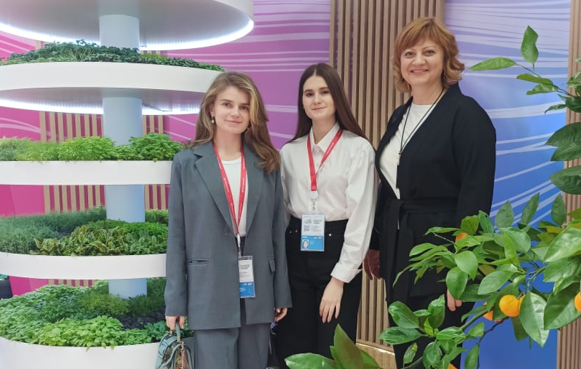 Сотрудники ФНЦБЗР на Конгрессе молодых учёных