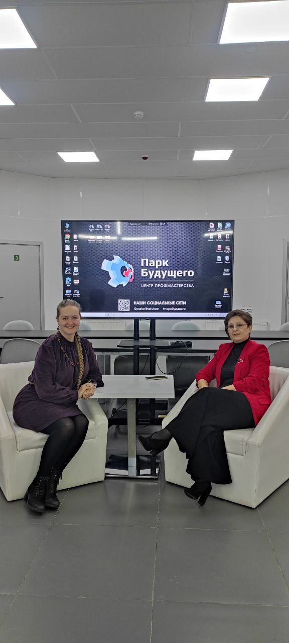 Заместитель директора по научной работе ФГБНУ ФНЦБЗР Томашевич Наталья Сергеевна и начальник отдела аспирантуры и образовательной деятельности Вертий Елена Александровна приняли участие в открытии 1 потока 2023 года во Всероссийском Детском Центре «Смена»