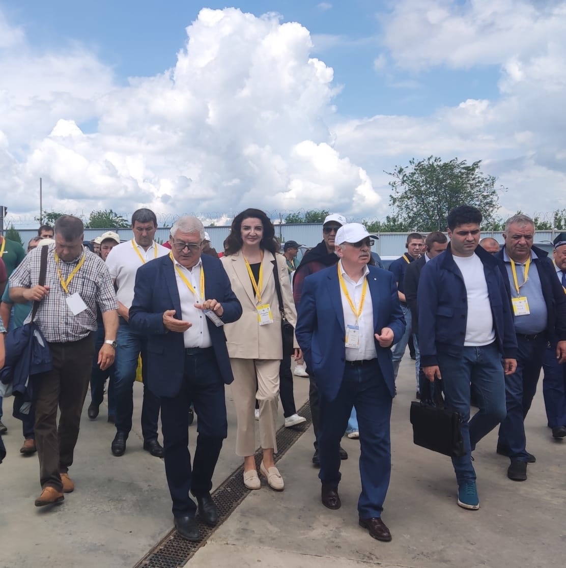 Директор Федерального научного центра биологической защиты растений Анжела Асатурова посетила День поля ООО "АПК"Кубаньхлеб"